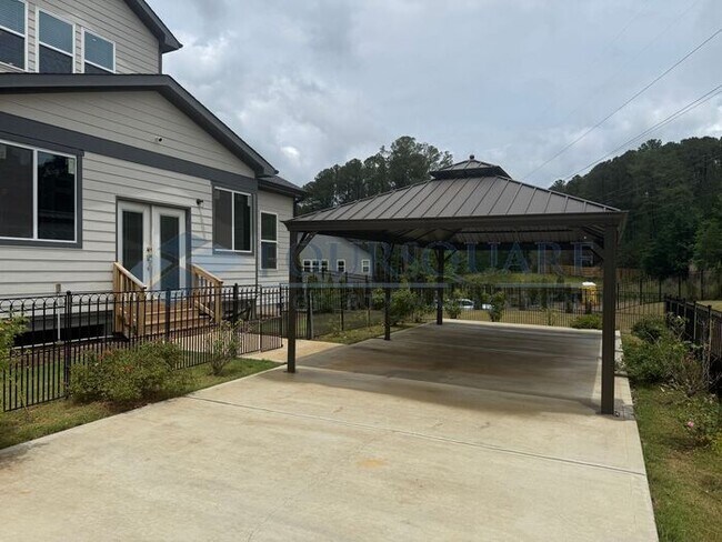 Building Photo - Elegant 4-Bed / 3.5-Bath Home with Main-Level Primary Suite, Quartz Kitchen & 3-Car Garage – In H...