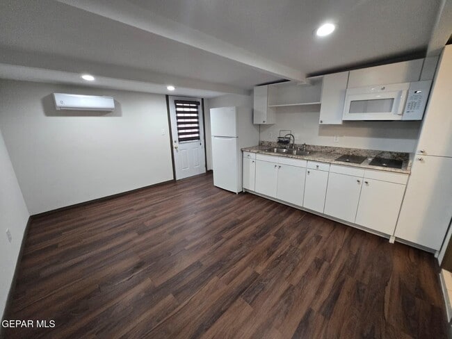 Foto del edificio - 815 Tays St