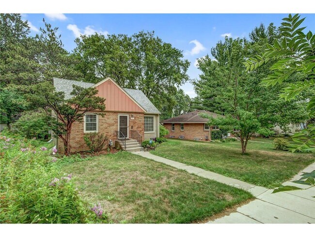 Foto del edificio - 3233 Hayes St NE