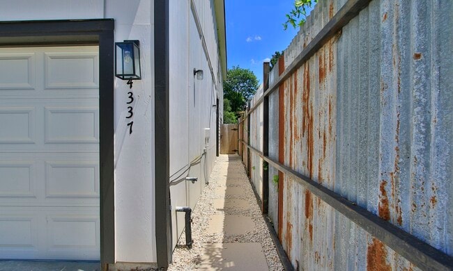 Building Photo - 4337 Faulkner St