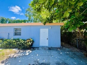 Building Photo - 1060 NW 116th St