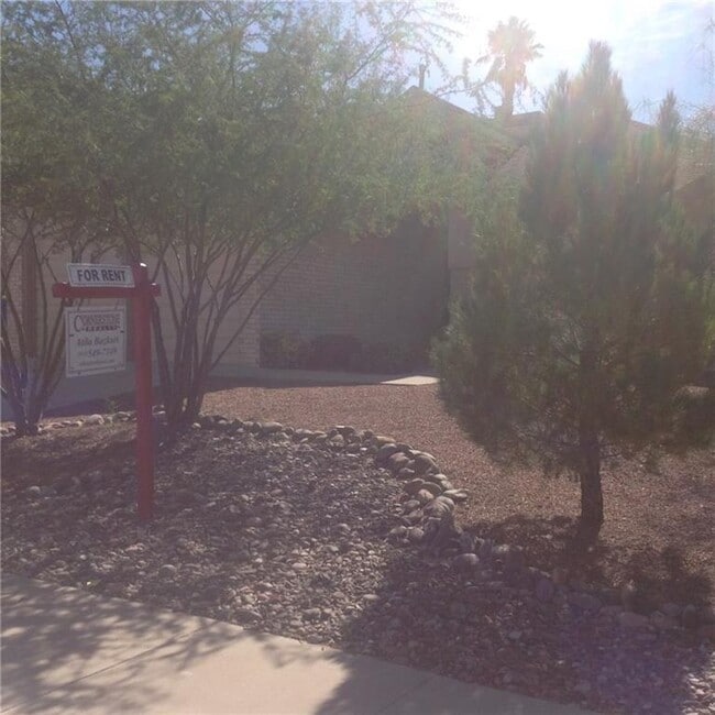 Building Photo - 7532 Le Conte Dr