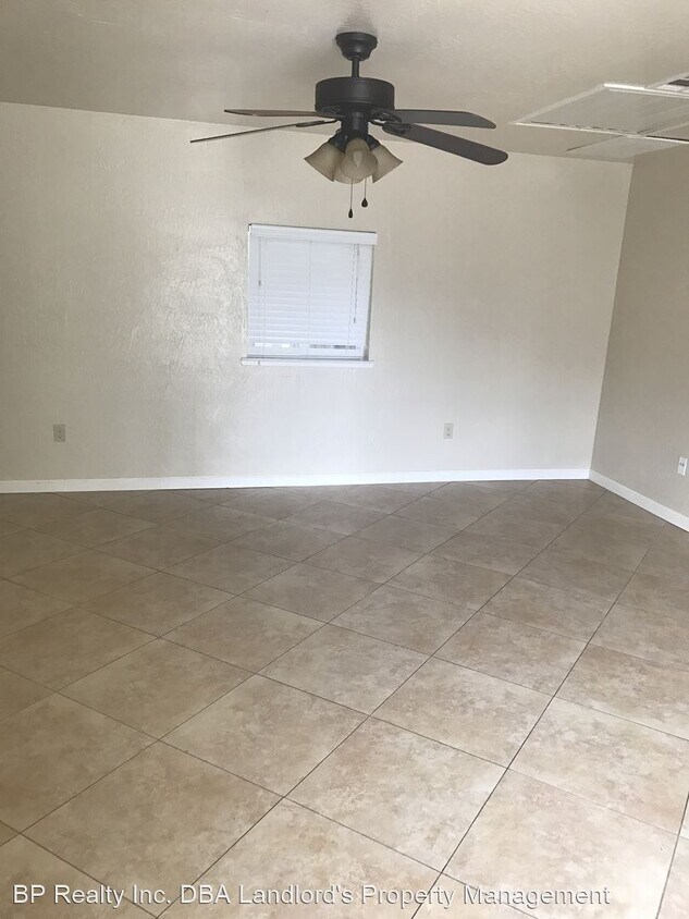 Primary Photo - 2 br, 1 bath House - 985 High St.