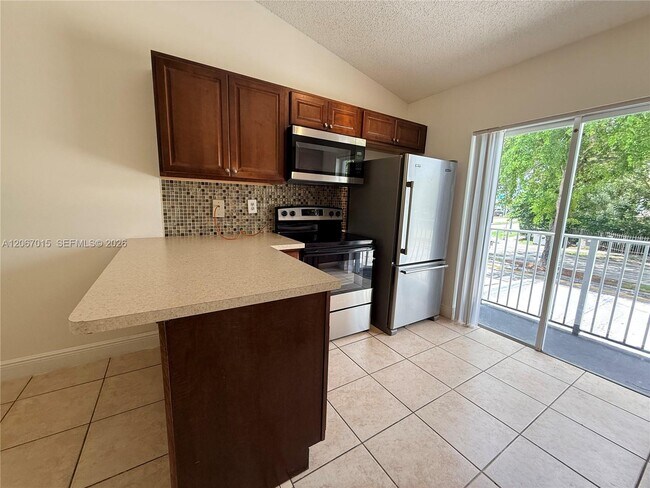 Foto del edificio - 7991 SW 152nd Ave