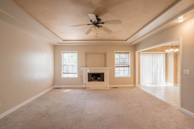 Building Photo - 3 Bed / 2 Bath in Broken Arrow!