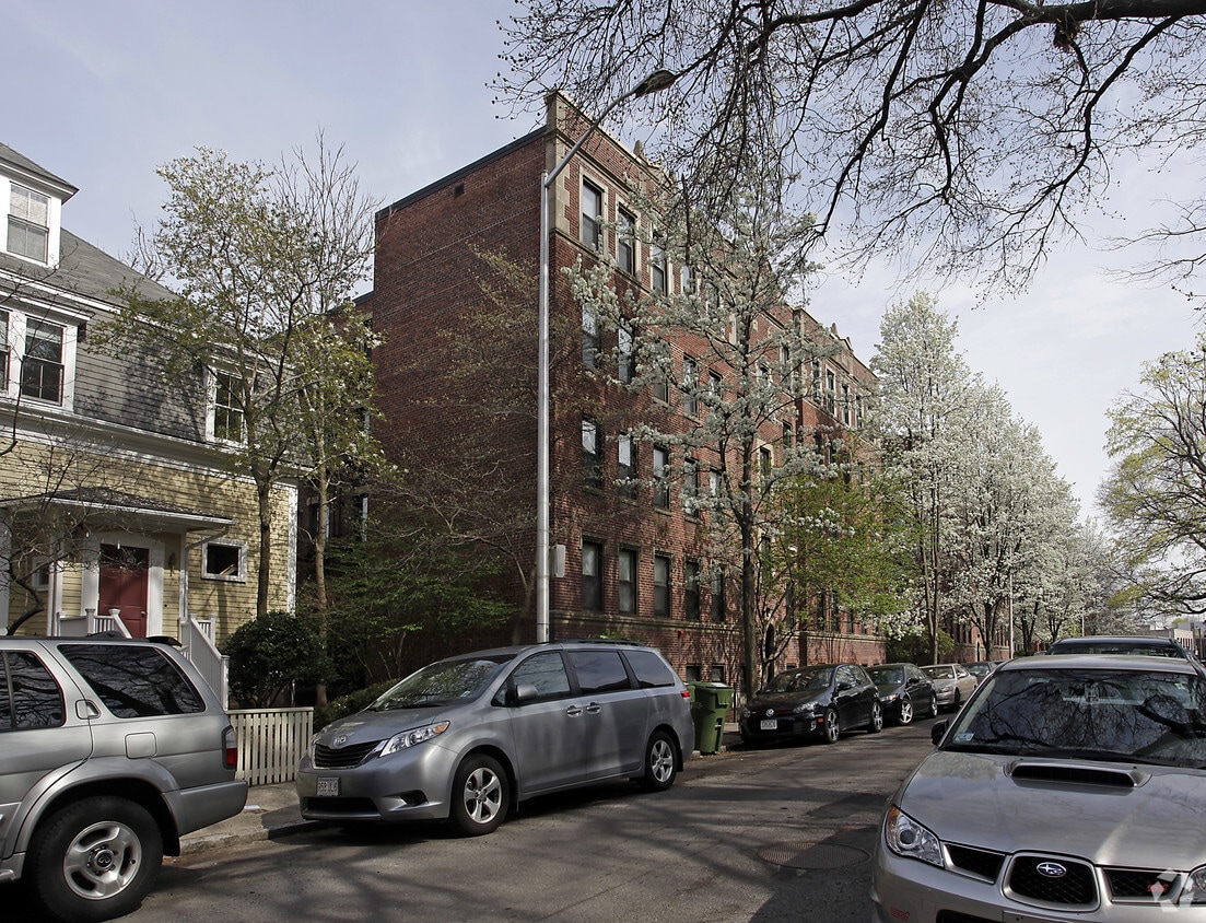 Building Photo - 11 Ware St