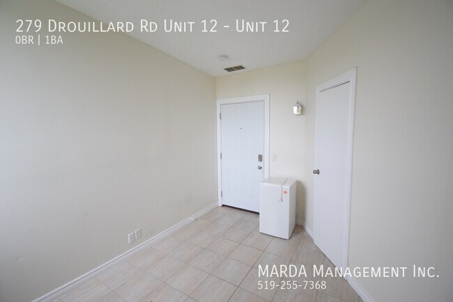 Photo du bâtiment - ROOM FOR RENT IN FORD CITY IDEAL FOR MATURE STUDENT- ALL INCLUSIVE!