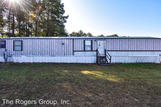 Building Photo - 3 br, 2 bath House - 33 Country Ln