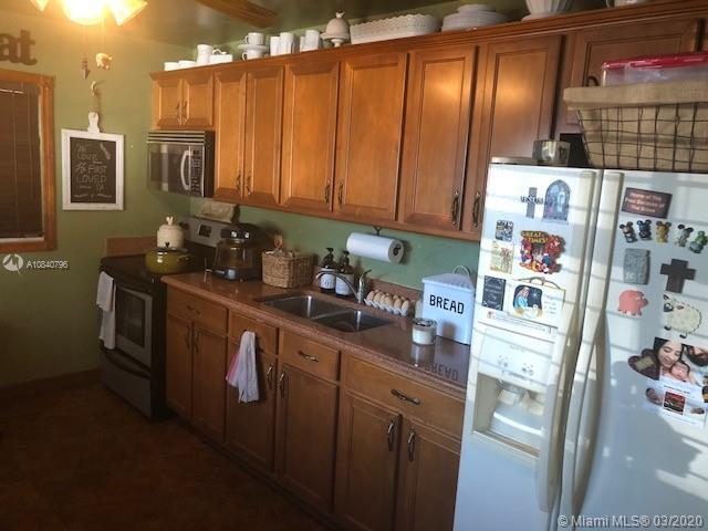 Foto del edificio - 3151 SW 13th St