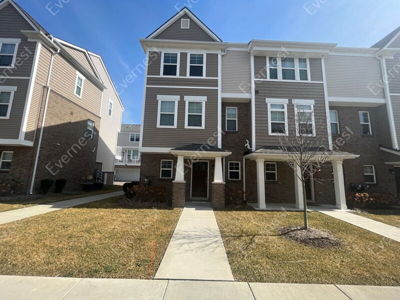 Foto principal - 2500 Normandy Rd