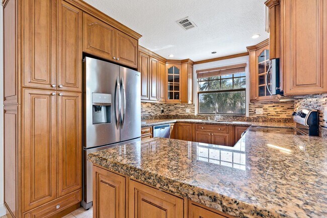 Building Photo - 705 Mainsail Cir