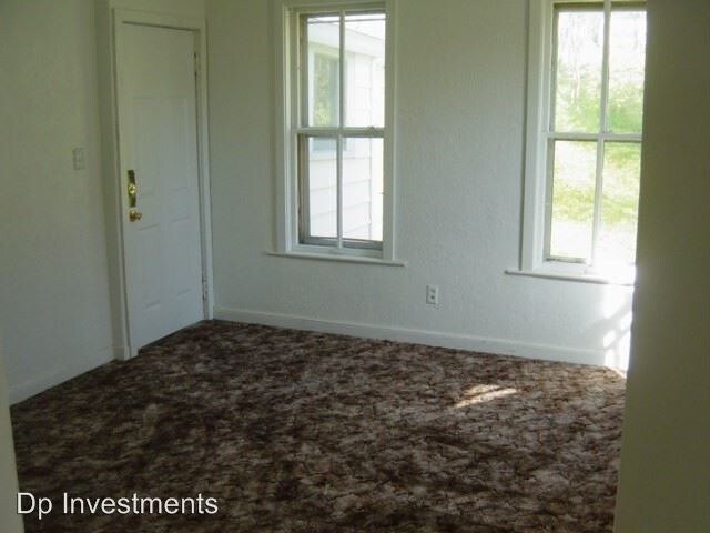 Building Photo - 2 br, 1 bath Apartment - 2614 WEST  3RD  ST