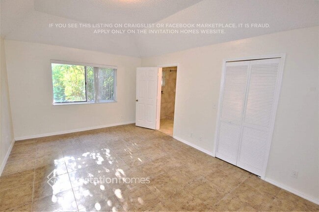 Building Photo - 9934 Pine Dust Ct
