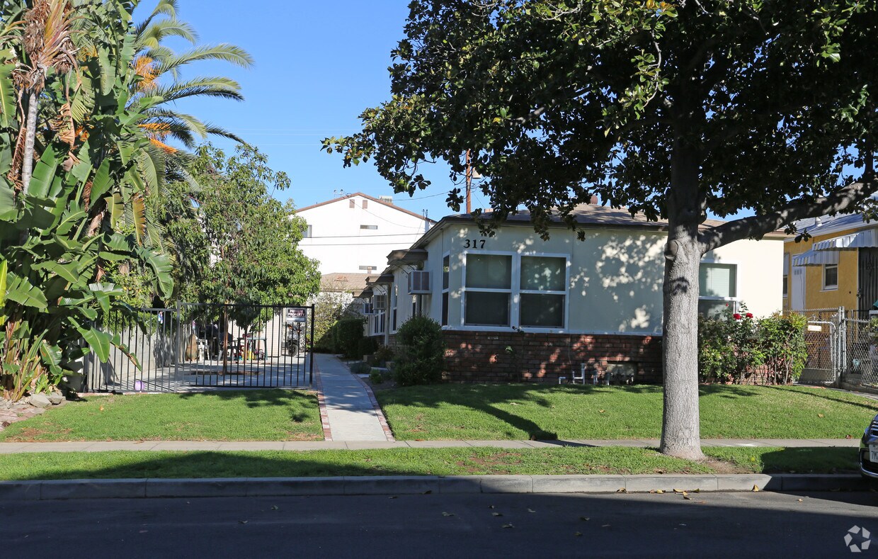 Primary Photo - 315 E Valencia Ave
