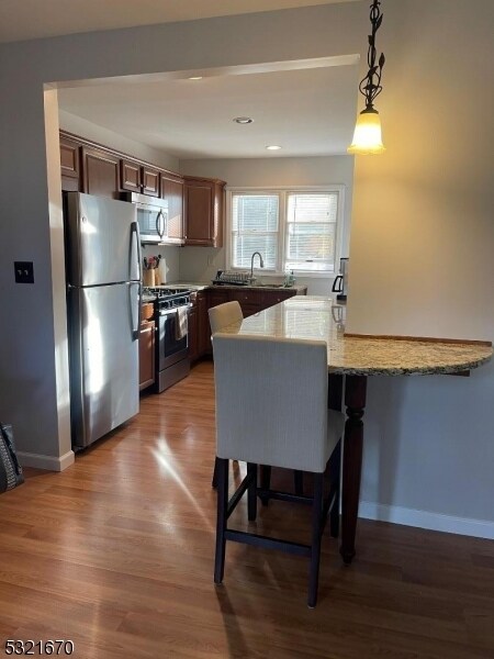 Foto del edificio - 70 Fernwood Crescent