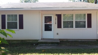 Building Photo - 1712 Wayne St