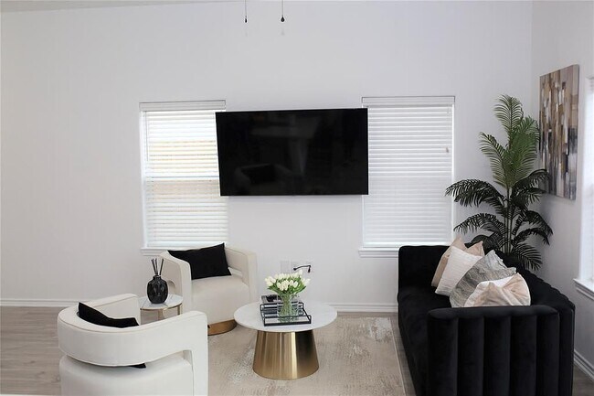 Foto del edificio - 10213 Ashville Dr