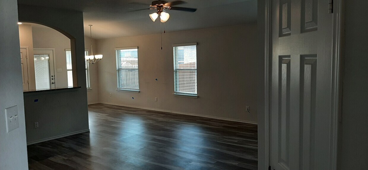 Building Photo - 1222 Kiskadee Branch Dr