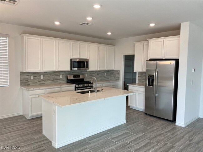 Foto del edificio - 7123 Calvert Cliffs St
