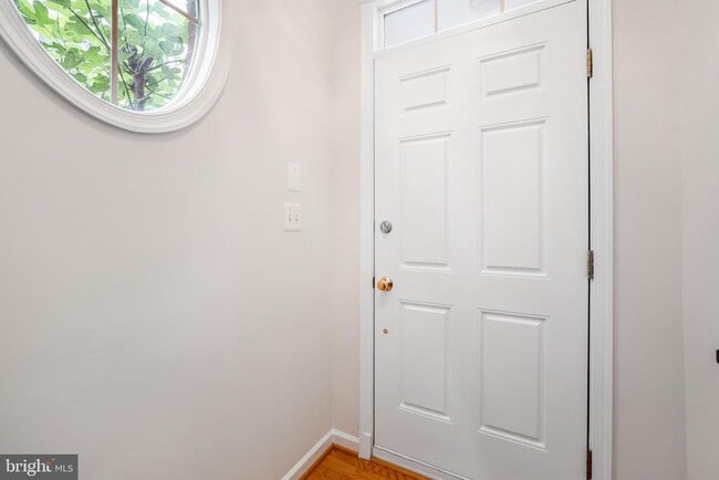 Building Photo - 20468 Greymont Terrace