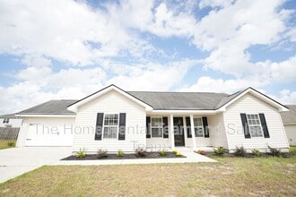 Building Photo - 134 Mustang Dr