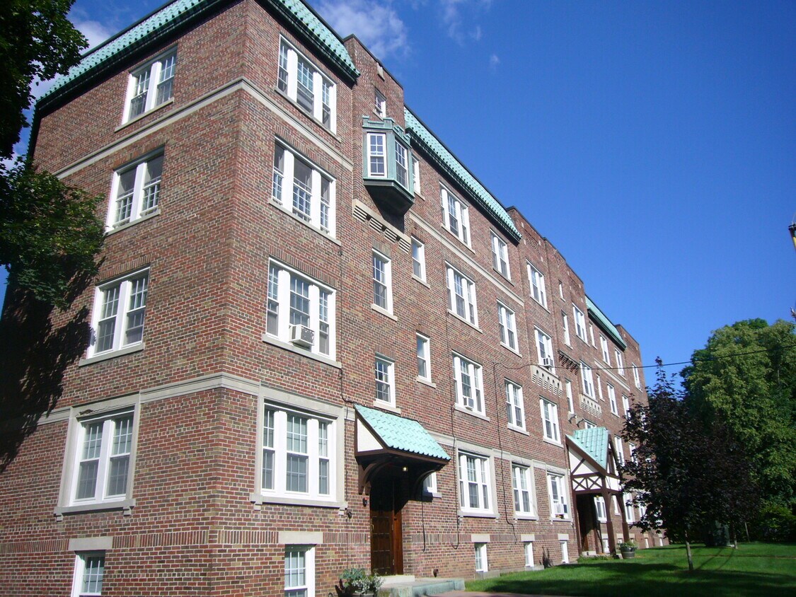 Exterior - 77 Prospect St