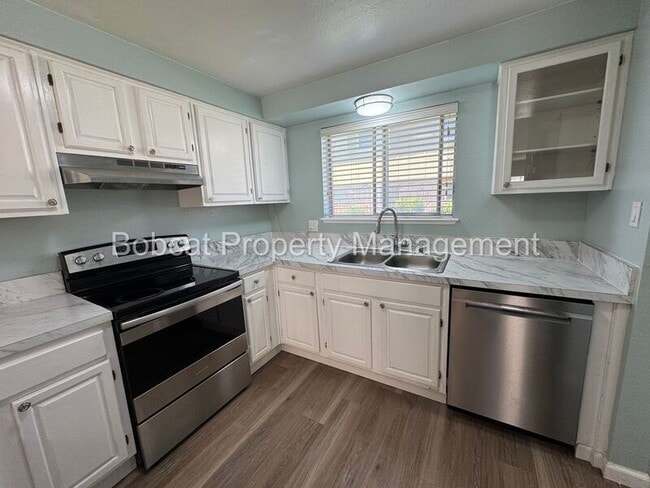 Building Photo - 1330 Ashby Ct