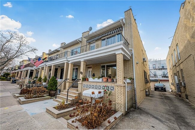 Building Photo - 534 81st St