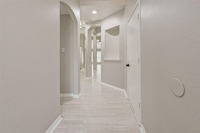 Foto del edificio - 18314 Maple Mill Dr