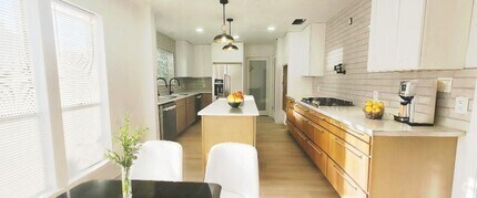 Building Photo - 7619 Apache Plume Dr