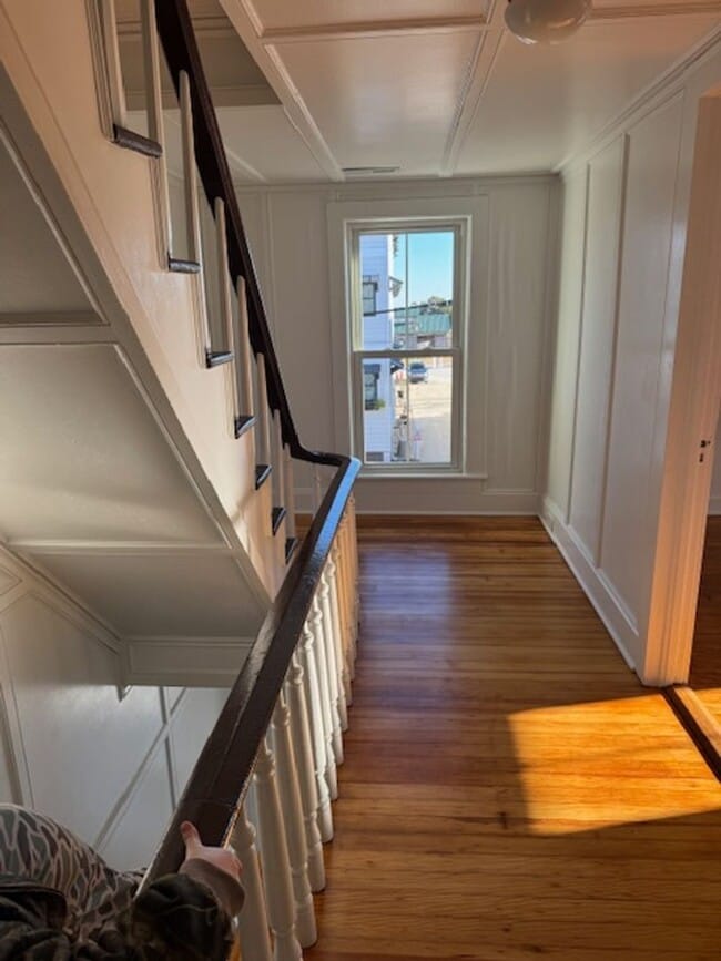 Building Photo - 205 Sir Walter Raleigh St