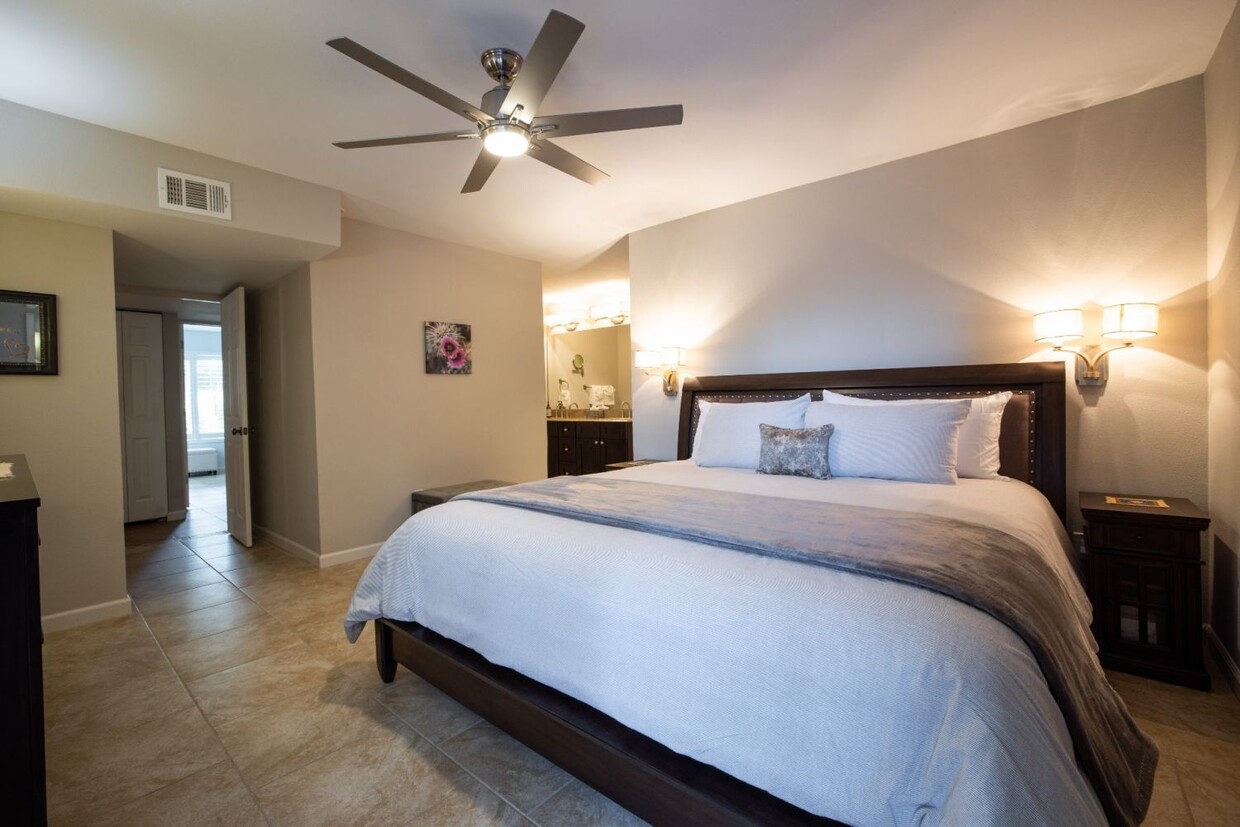 Foto principal - 4950 N Miller Rd