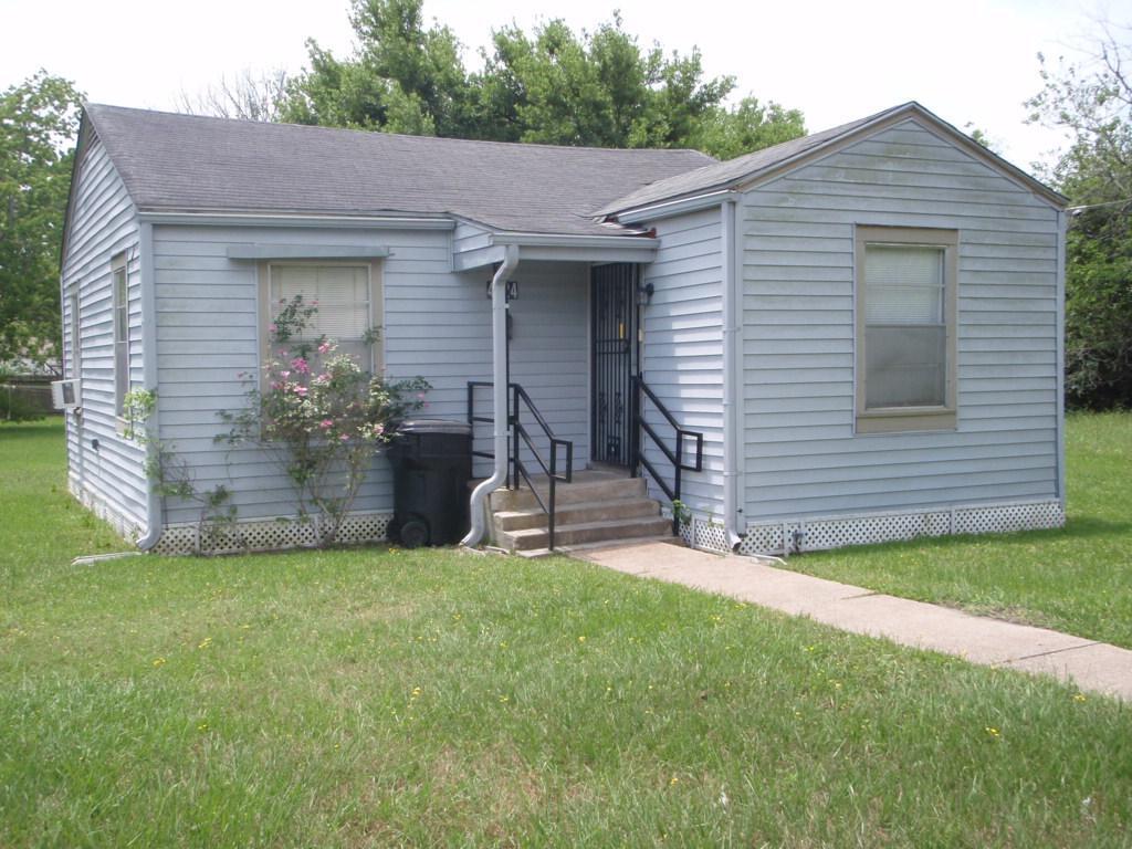 2BR, 1BA Cottage - 4824 Carmen St