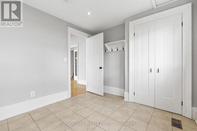 Photo du bâtiment - 94 Hillhead Rd