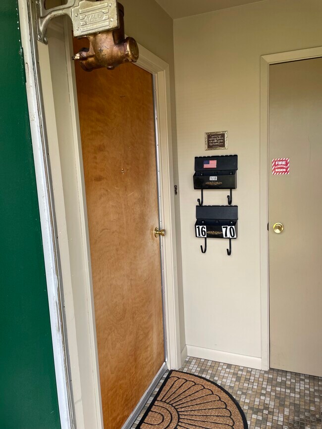front door - 1668 Rosemont Rd SW