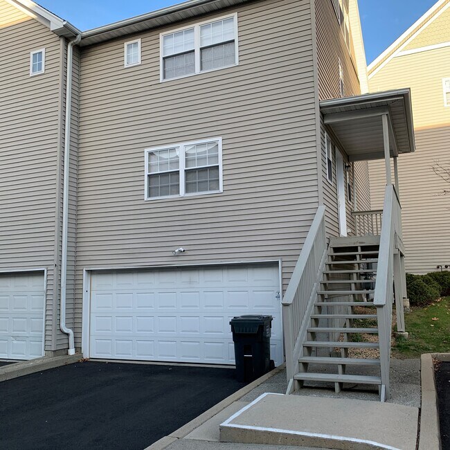1 Union Ave Unit 12, Danbury, CT 06810 Condo for Rent in Danbury, CT