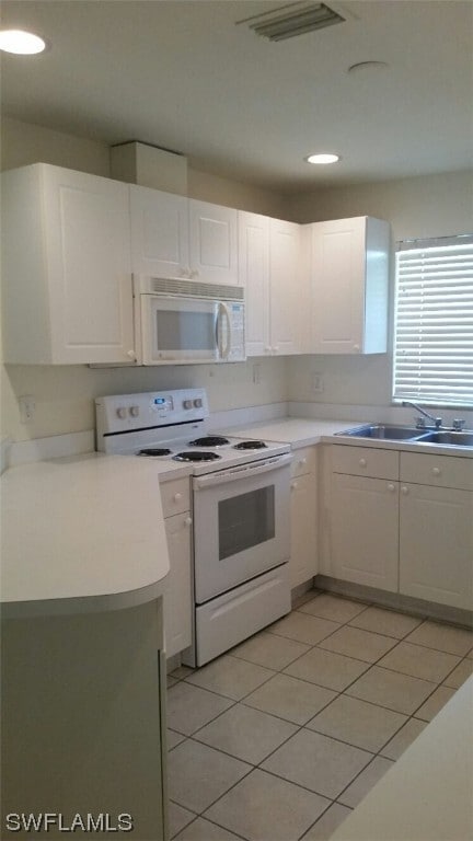 Building Photo - 121 NE 16th Pl