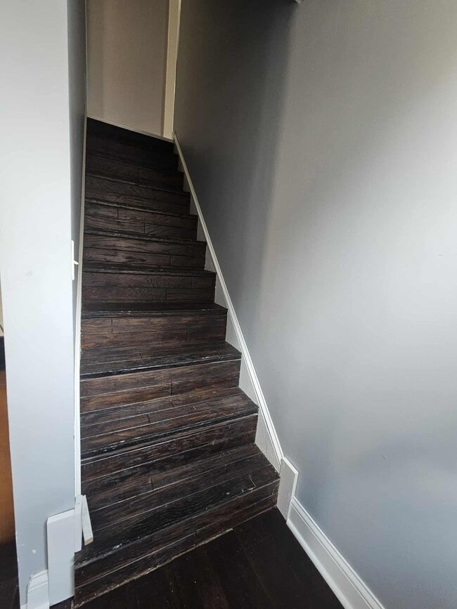 Building Photo - 93 N Rose Blvd