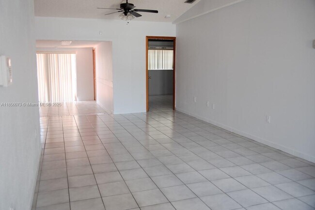 Foto del edificio - 14512 SW 96th Terrace