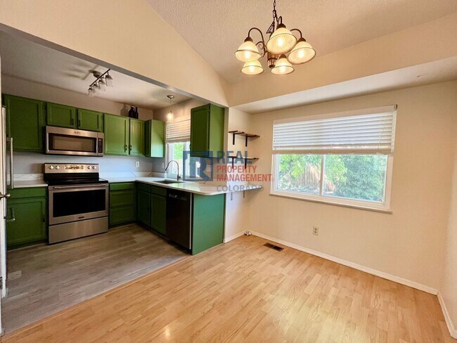 Foto del edificio - 10285 Quail St