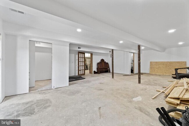 Foto del edificio - 13316 Compton Rd