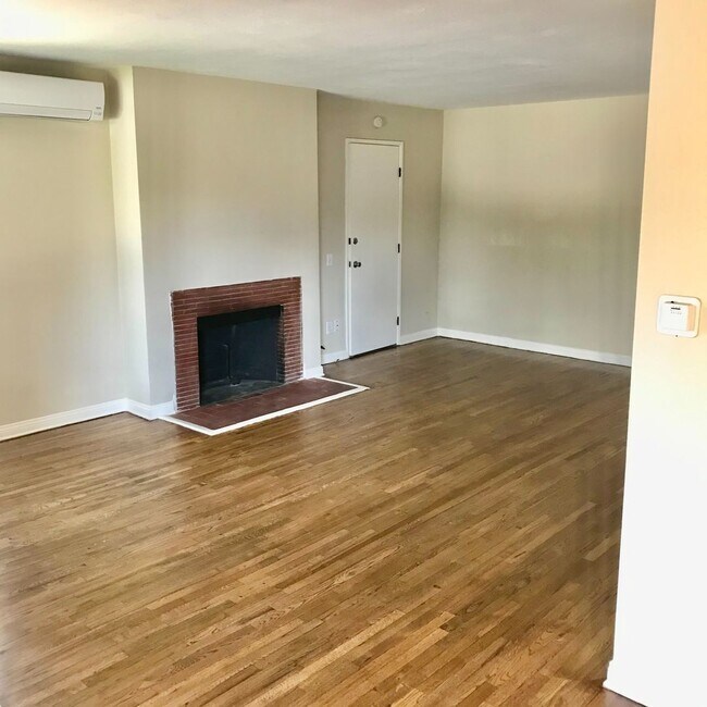 Foto del edificio - 4930-4930 Sawtelle Blvd