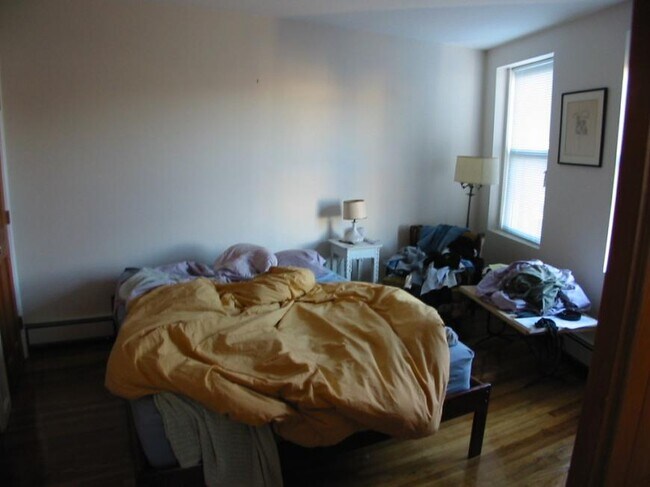 Building Photo - 3.0 bedroom in Cambridge Massachusetts 02139