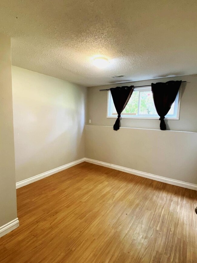 Building Photo - 1 bedroom in Prince George BC V2L 2H3