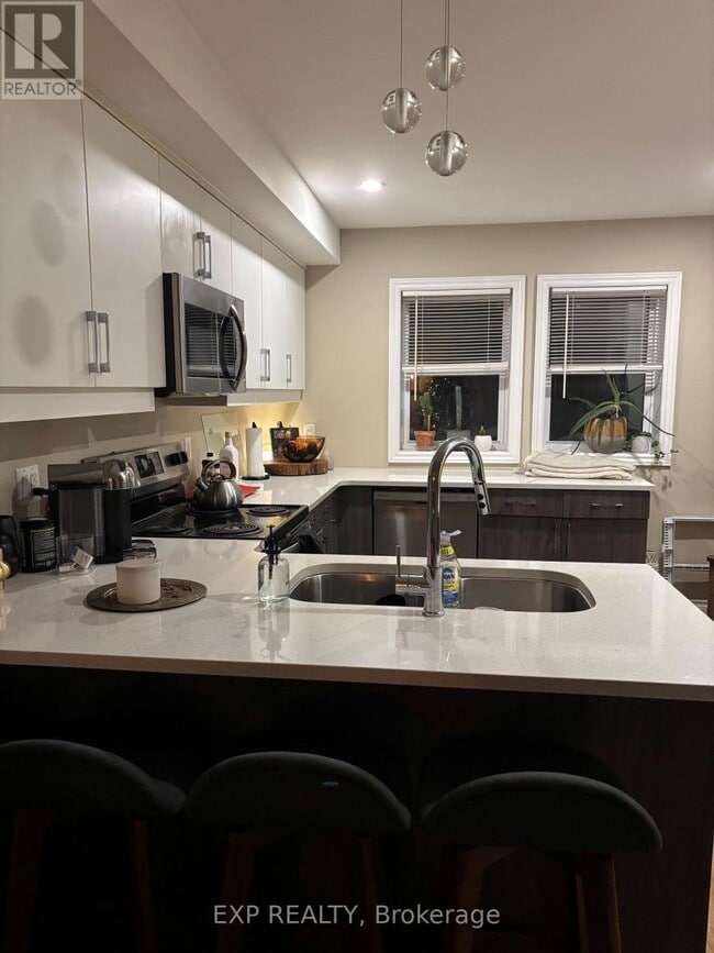 Photo du bâtiment - 510 Central Ave