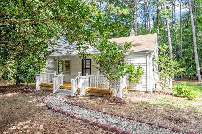 Building Photo - 3012 Durham Rd