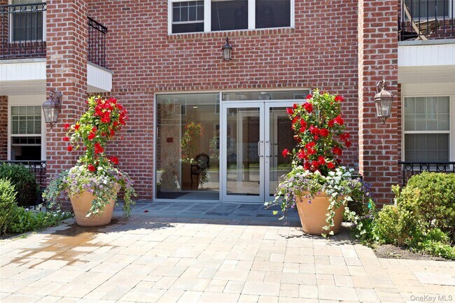 Foto del edificio - 400 Carney St