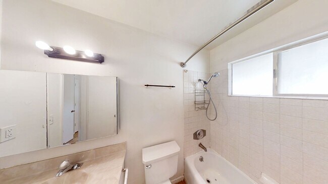 Foto del edificio - 12193-97 11th St