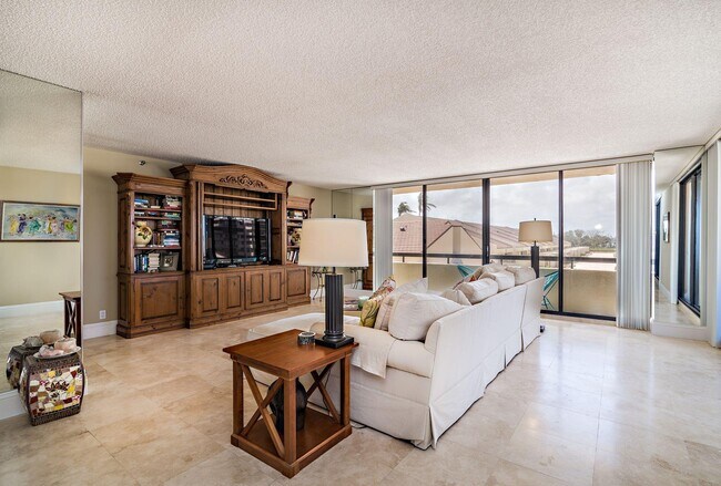 Foto del edificio - 4000 N Ocean Dr