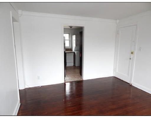 Primary Photo - 1550 Memorial Ave